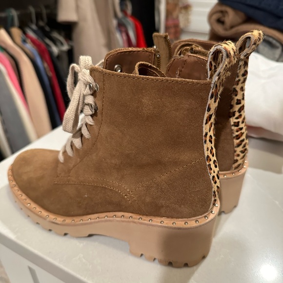 Dolce Vita Genuine Leather/Suede Lug Sole Boot with Leopard Tag Back, worn once. - Picture 2 of 6